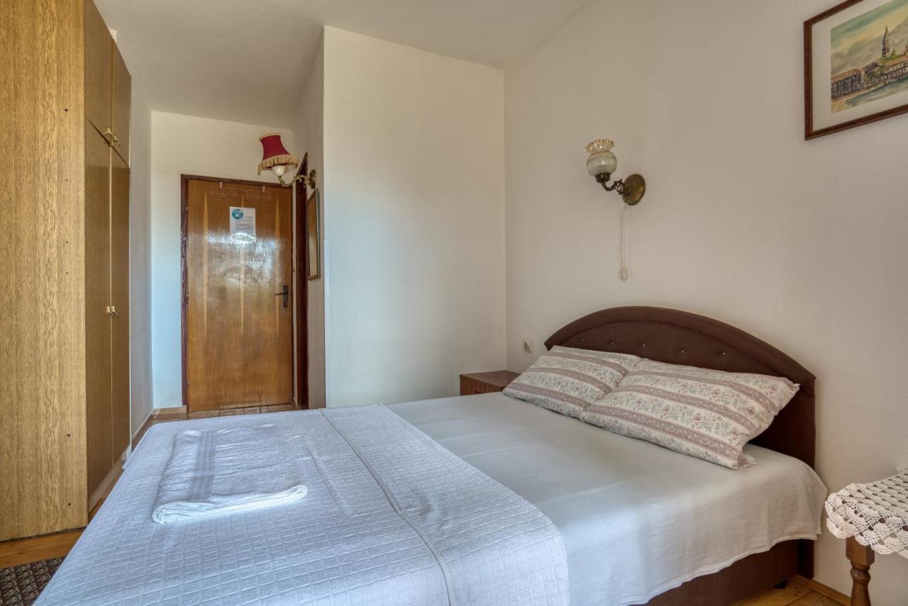 Guest House Vukovic Petrovac Luaran gambar