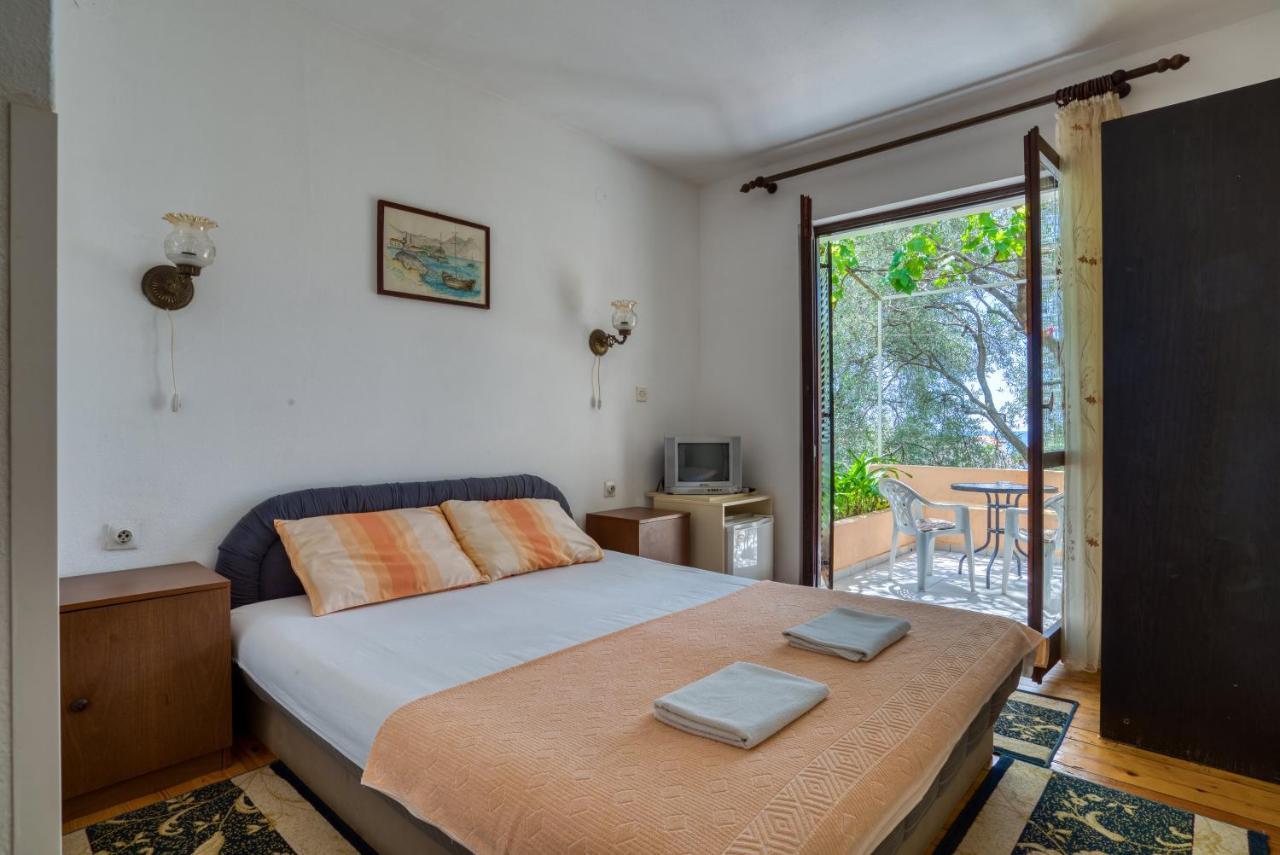 Guest House Vukovic Petrovac Luaran gambar