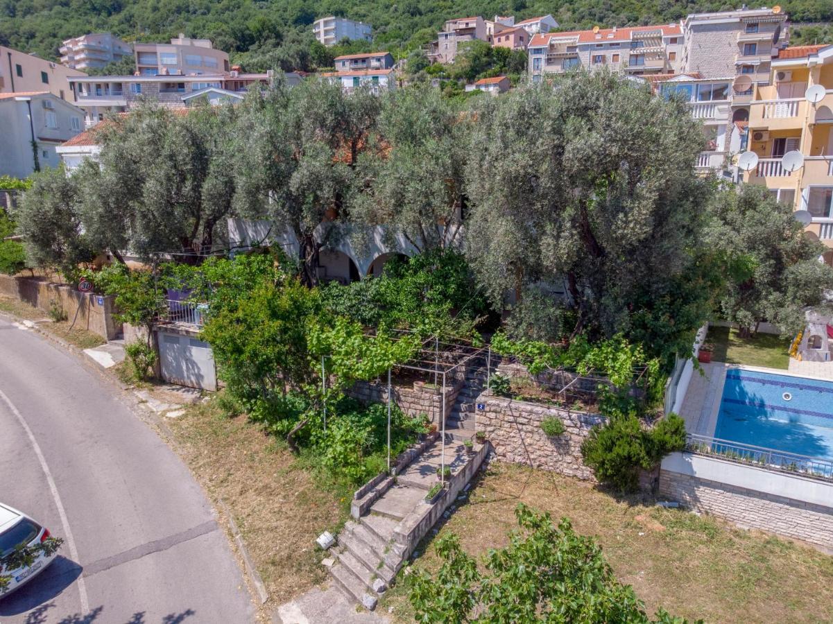 Guest House Vukovic Petrovac Luaran gambar